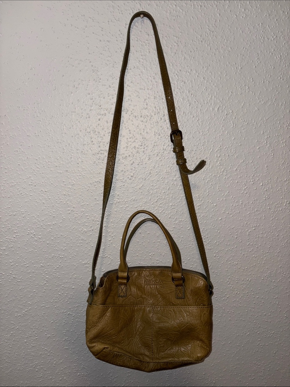 Women's Tan Leather Crossbody Tote with Adjustable Strap